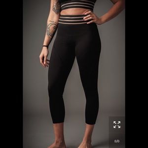 Doughnuts and Deadlifts Perform Blackout Leggings